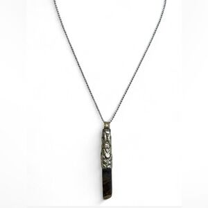 Elegant Silver and Tiger Eye Pendant Necklace